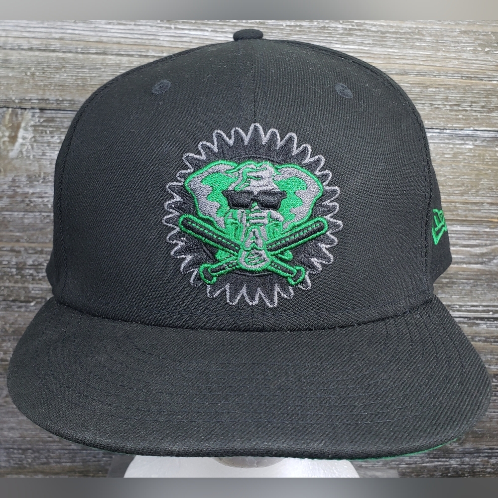 Oakland Athletics Blackout Pop New Era 50th Anniversary Baseball Hat  Size 8